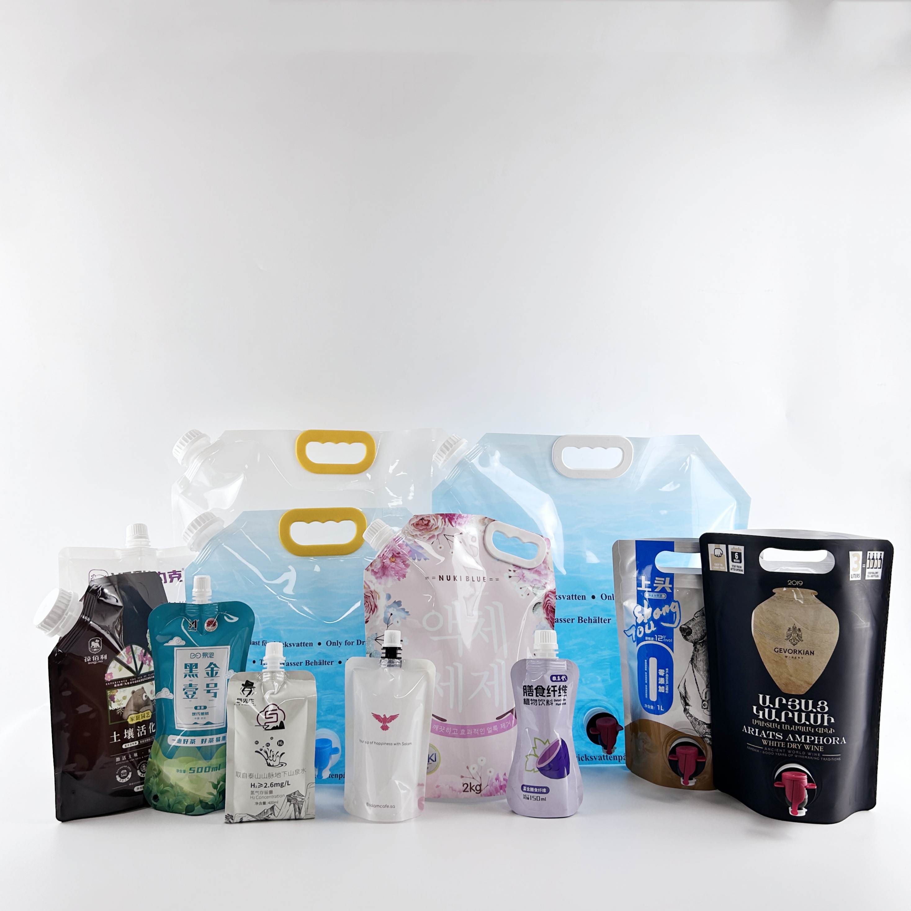 出口閥門(mén)自立吸嘴袋33mm口徑飲用水轉(zhuǎn)運(yùn)袋5L液體包裝袋生產(chǎn)廠(chǎng)家